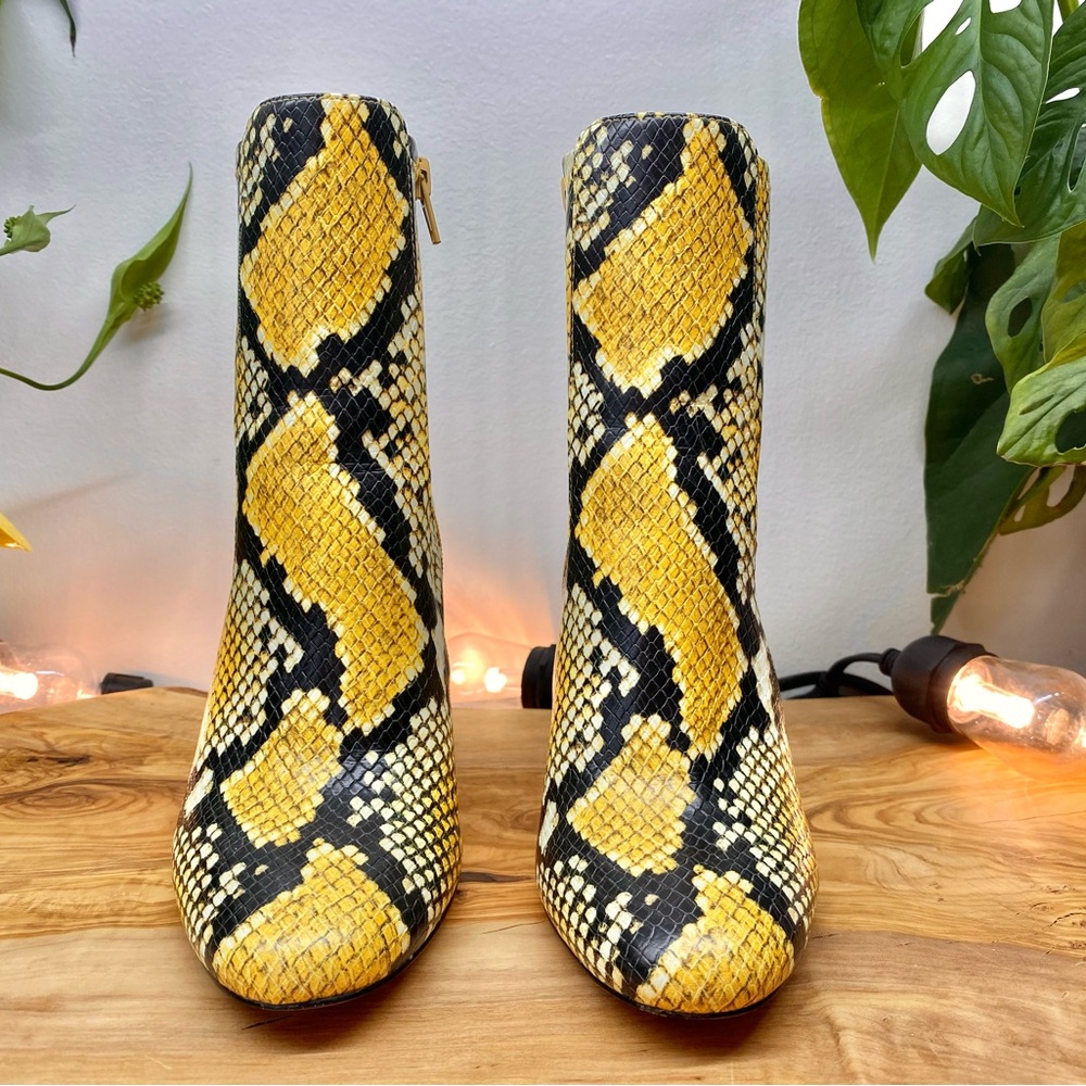 ๐ค๐ Aldo Yellow and Black Heeled Boots with Snake Skin Print Fall Autumn Preppy - Picture 3 of 10